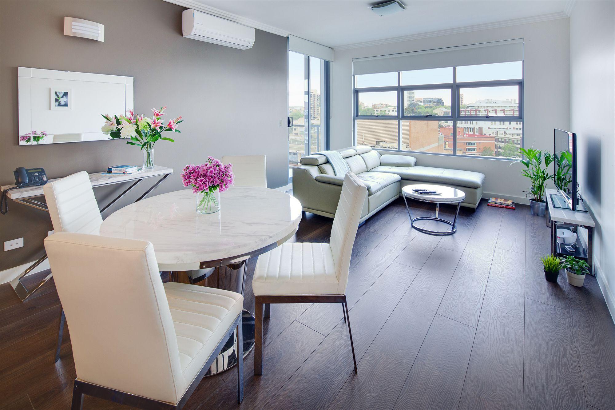 Zara Tower - Luxury Suites And Apartments Sydney Exteriör bild